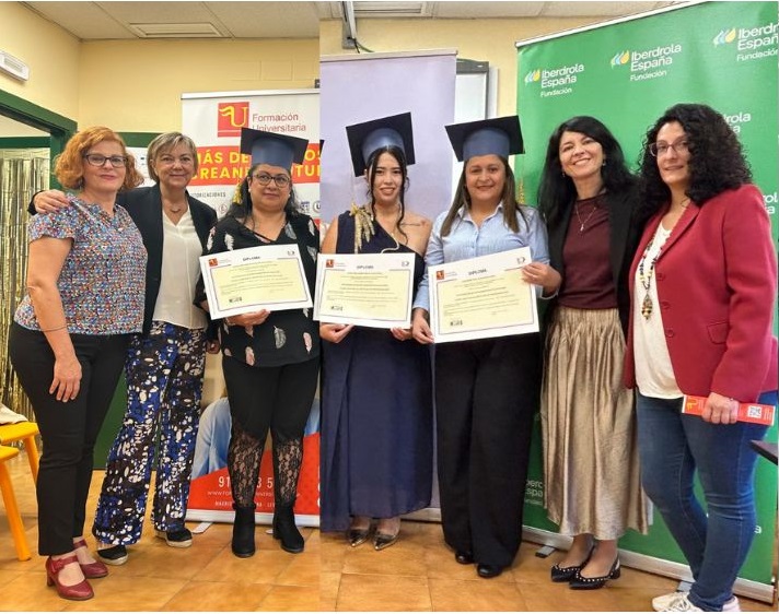 Formación Universitaria – Entrega de diplomas